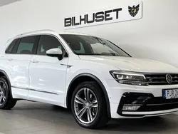 Vit Begagnad 2017 VW Tiguan R-line SUV | 199 900 kr (Marknadspris)