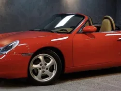 Röd Begagnad 2000 Porsche Boxster Cab | 143 000 kr