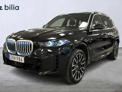 Svart Begagnad 2024 BMW X5 Comfort Edition SUV | 949 000 kr