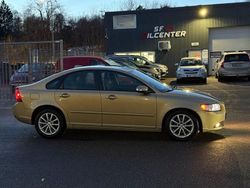 Brun Begagnad 2008 Volvo S40 Summum Sedan | 53 900 kr (Marknadspris)