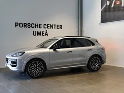 Silver Begagnad 2024 Porsche Cayenne SUV | 1 395 000 kr (Dyr)