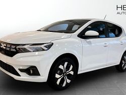 Snövit Ny 2025 Dacia Sandero Expression Halvkombi | 219 900 kr (Marknadspris)