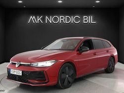 Röd Begagnad 2024 VW Passat R-line Kombi | 405 000 kr (Dyr)