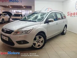 Grå Begagnad 2010 Ford Focus Platinum Kombi | 52 900 kr (Marknadspris)