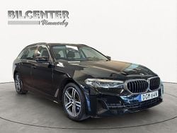 Svart Begagnad 2021 BMW 530e Kombi | 310 000 kr