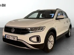 Vit Begagnad 2022 VW T-Roc Life SUV | 234 900 kr (Marknadspris)