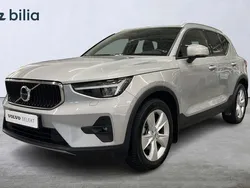 Silver Begagnad 2023 Volvo XC40 Core SUV | 334 900 kr (Bra pris)