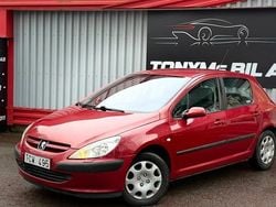 Röd Begagnad 2002 Peugeot 307 Halvkombi | 24 900 kr (Marknadspris)