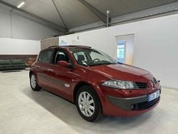 Röd Begagnad 2006 Renault Mégane II Halvkombi | 49 900 kr (Dyr)