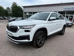 Vit Begagnad 2022 Skoda Kodiaq SUV | 249 900 kr (Superpris)