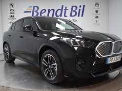Svart Begagnad 2024 BMW iX2 M Sport SUV | 529 500 kr (Marknadspris)