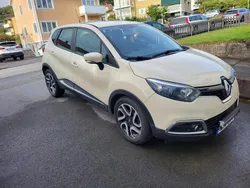 Vit Begagnad 2014 Renault Captur SUV | 98 000 kr (Marknadspris)