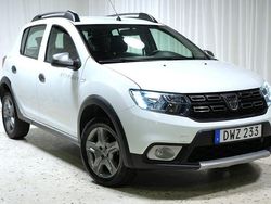 Vit Begagnad 2018 Dacia Sandero Stepway Kombi | 102 900 kr (Marknadspris)