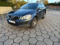 Blå Begagnad 2010 Volvo XC60 Summum SUV | 94 700 kr (Marknadspris)
