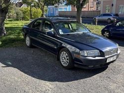 Blå Begagnad 2002 Volvo S80 Sedan | 13 000 kr (Lite dyr)