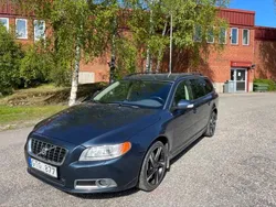 Blå Begagnad 2008 Volvo V70 Momentum Kombi | 55 000 kr (Marknadspris)