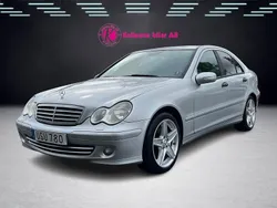 Silver Begagnad 2006 Mercedes C230 Classic Sedan | 37 900 kr