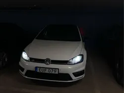 Vit Begagnad 2013 VW Golf VII Highline Halvkombi | 100 000 kr (Superpris)