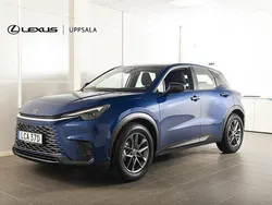 Mörkblå Begagnad 2024 Lexus LBX SUV | 329 900 kr (Superpris)
