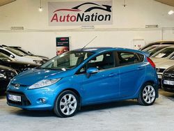 Blå Begagnad 2010 Ford Fiesta Titanium Halvkombi | 52 900 kr (Marknadspris)