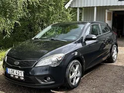 Svart Begagnad 2011 Kia ProCeed Halvkombi | 49 900 kr (Marknadspris)