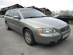 Ljusgrön Begagnad 2005 Volvo V70 Business Edition Kombi | 34 900 kr (Marknadspris)
