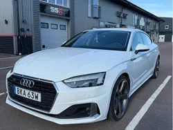Vit Begagnad 2021 Audi A5 Sportback Comfort Halvkombi | 299 500 kr (Superpris)