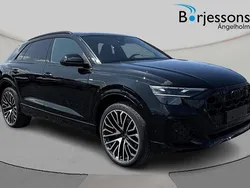 Svart Ny 2025 Audi Q8 S-Line SUV | 1 009 000 kr