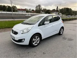 Vit Begagnad 2013 Kia Venga 2 Halvkombi | 35 000 kr (Marknadspris)
