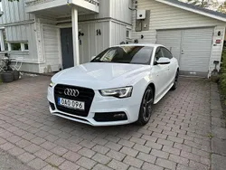 Vit Begagnad 2014 Audi A5 S-Line Sportkupé | 149 000 kr (Marknadspris)