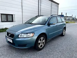 Blå Begagnad 2009 Volvo V50 Kinetic Kombi | 29 800 kr (Marknadspris)