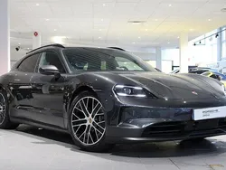 Mörkgrå Begagnad 2024 Porsche Taycan Sport Turismo Sedan | 1 045 000 kr
