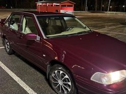 Begagnad 1999 Volvo S70 Sedan | 40 000 kr (Bra pris)