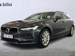 Mörkgrå Begagnad 2018 Volvo V90 Momentum Kombi | 259 900 kr (Marknadspris)