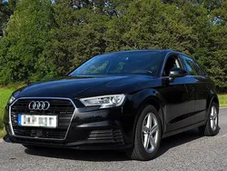 Svart Begagnad 2020 Audi A3 Sportback Proline Halvkombi | 199 900 kr (Marknadspris)