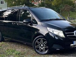 Svart Begagnad 2018 Mercedes V250 Minibuss | 259 000 kr