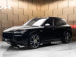 Svart Begagnad 2024 Porsche Cayenne SUV | 1 429 000 kr (Lite dyr)