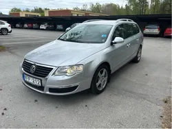 Silver Begagnad 2010 VW Passat Sportline Kombi | 27 000 kr (Superpris)