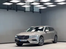 Grå Begagnad 2021 Volvo V60 Inscription Kombi | 329 900 kr (Marknadspris)