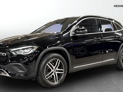 Svart Begagnad 2020 Mercedes 200 Edition SUV | 319 900 kr