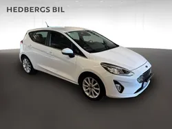 Vit Begagnad 2017 Ford Fiesta Titanium Halvkombi | 149 900 kr (Lite dyr)
