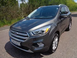 Grå Begagnad 2016 Ford Kuga Titanium SUV | 180 000 kr (Marknadspris)