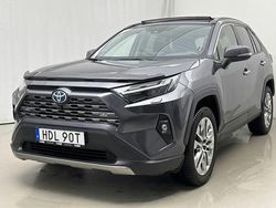 Mörkgrå Begagnad 2022 Toyota RAV4 Executive | 389 000 kr (Marknadspris)