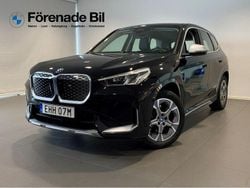 Svart Begagnad 2024 BMW iX1 xLine SUV | 539 000 kr (Dyr)