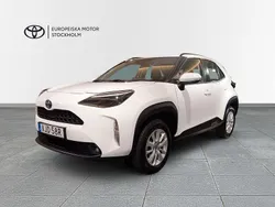 Vit Begagnad 2023 Toyota Yaris Cross Active SUV | 274 900 kr (Marknadspris)