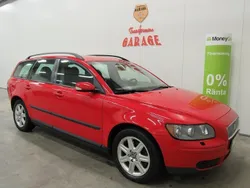 Röd Begagnad 2006 Volvo V50 Kombi | 19 900 kr (Marknadspris)