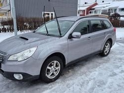Begagnad 2011 Subaru Outback Kombi | 65 000 kr (Lite dyr)