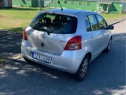 Silver Begagnad 2006 Toyota Yaris Halvkombi | 28 800 kr (Bra pris)