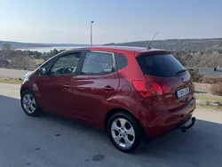 Röd Begagnad 2014 Kia Venga Comfort Halvkombi | 39 500 kr (Dyr)