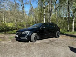 Svart Begagnad 2016 Mercedes A200 AMG Halvkombi | 209 000 kr (Lite dyr)
